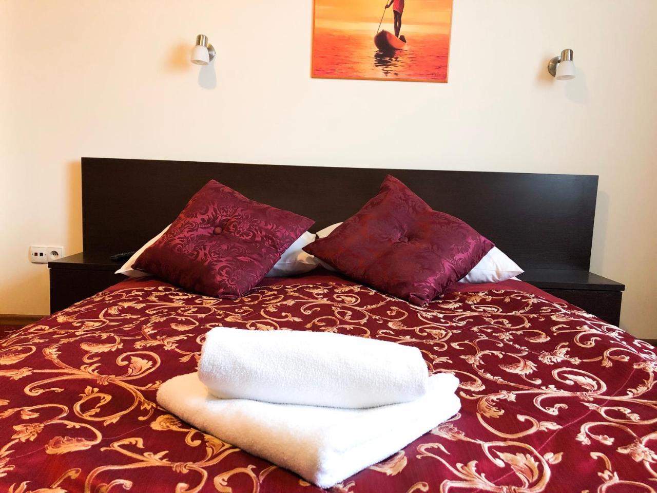 Hotel Korona Жешув Экстерьер фото