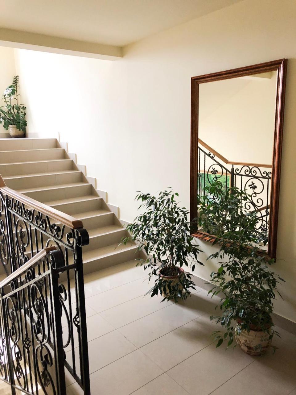 Hotel Korona Жешув Экстерьер фото